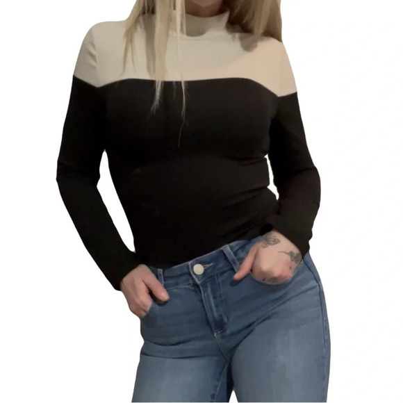 Cream and Black Colour Block Ribbed Top—Ladies Medium - Picture 1 of 3